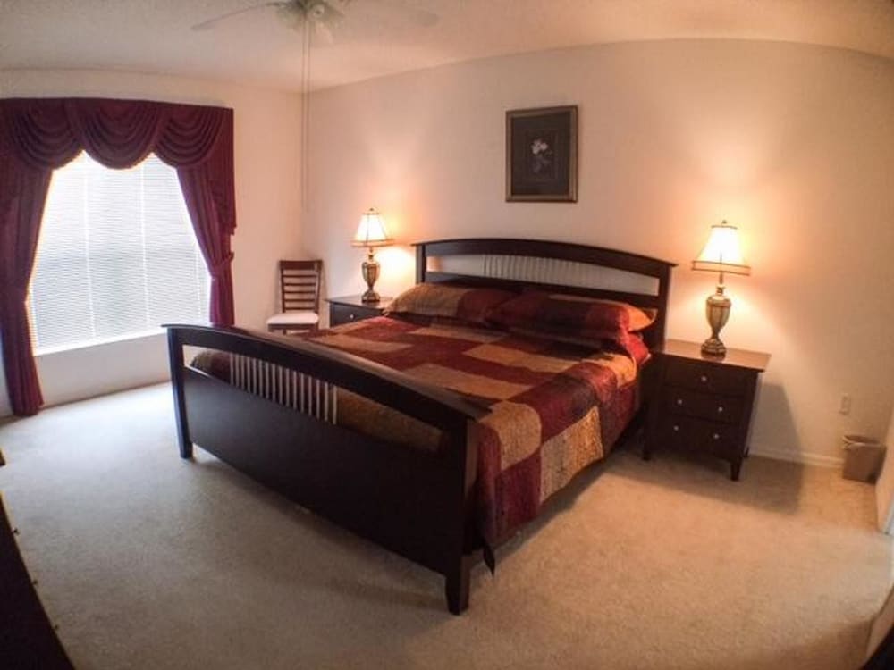 Apartment photo 1