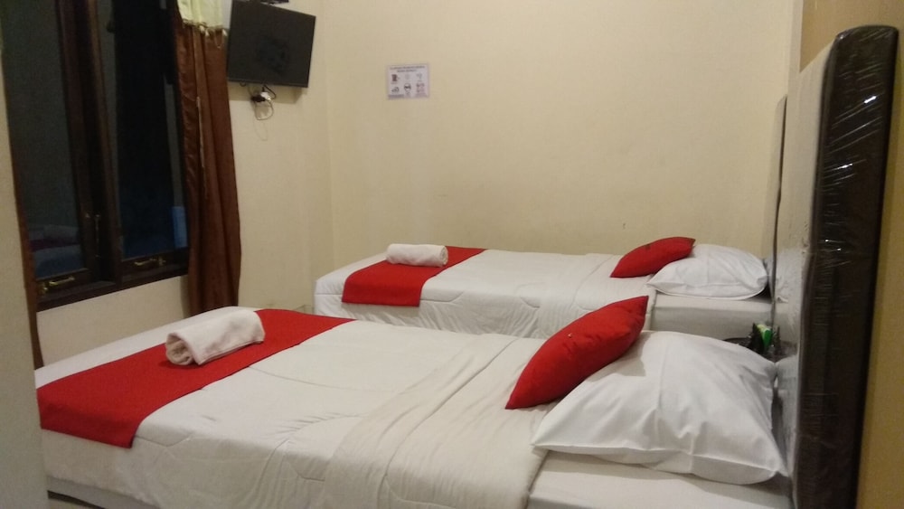 Standard Twin Room, Non Smoking photo 1