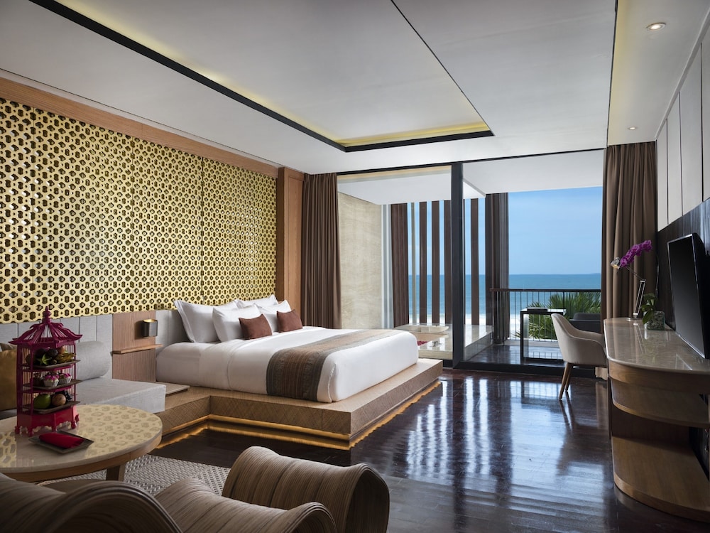 Available room
