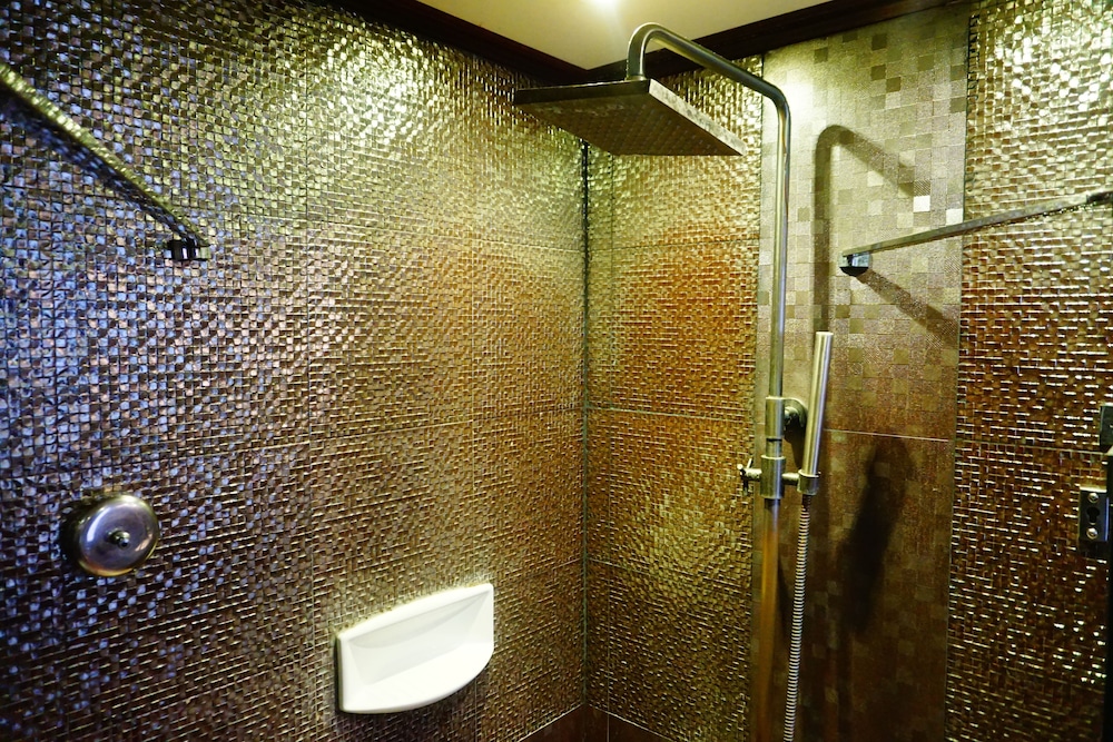 Deluxe Double or Twin Room, Pool View - Photo 12