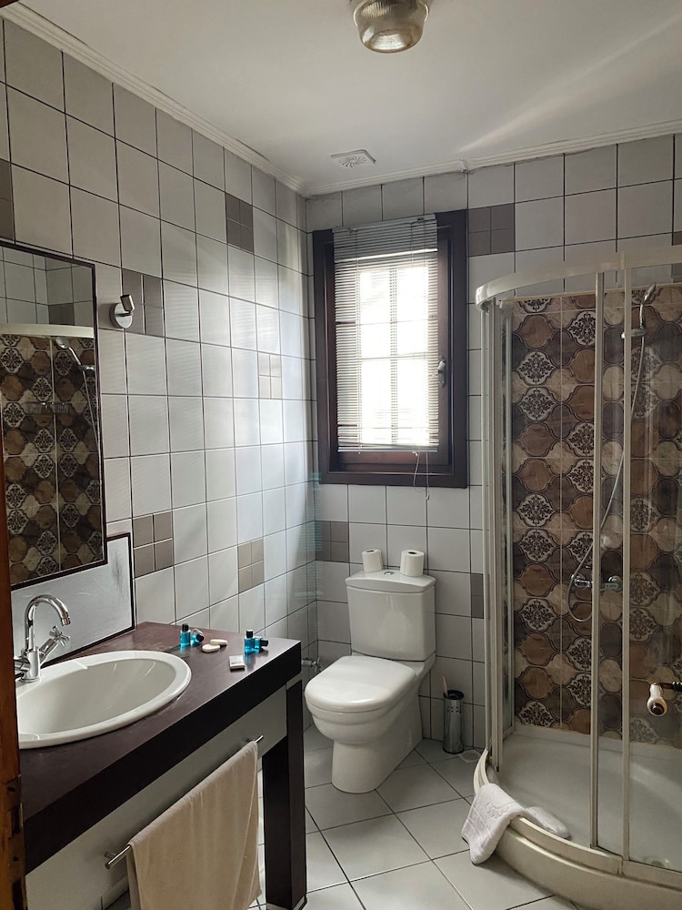 Deluxe Double Room Single Use photo 3