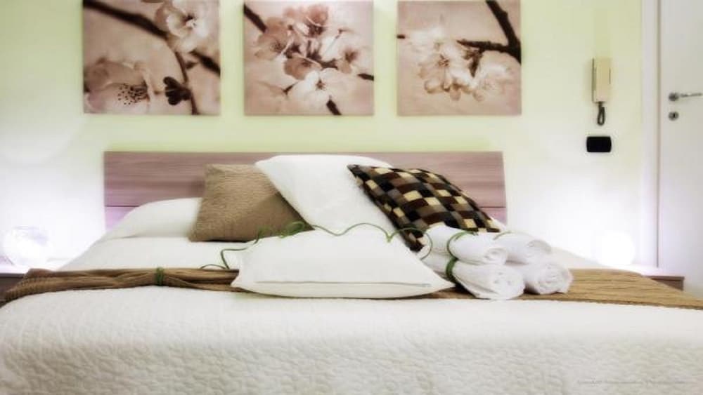 Basic Room, 1 Double Bed