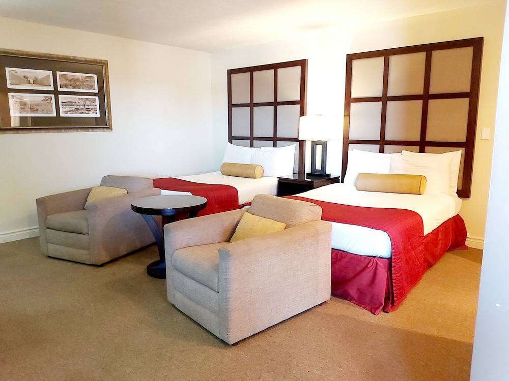 Family Double or Twin Room, Multiple Beds, Kitchenette photo 1
