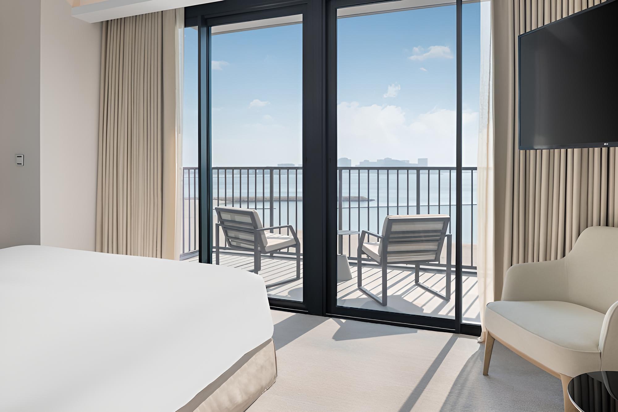 Deluxe Suite, Sea View - Photo 6