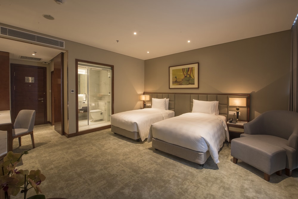 Premier Room, 2 Twin Beds, Smoking photo 2