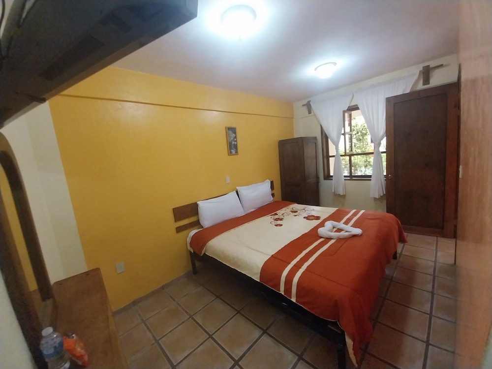 Standard Room photo 3
