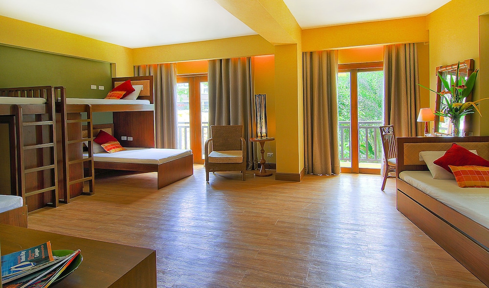 Family Shared Dormitory, Multiple Beds photo 1