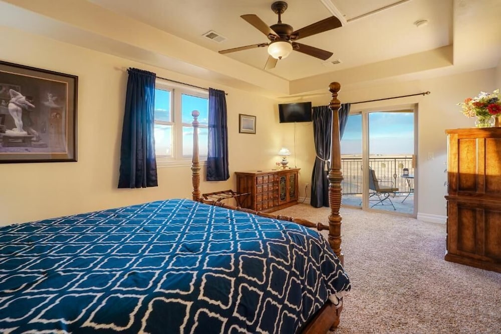 Deluxe Balcony Suite, Mountain View