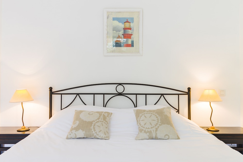 Villa, 3 Bedrooms sleeps 6 photo 1