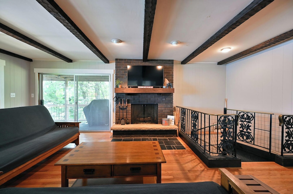 Cabin, Multiple Beds, Fireplace photo 1