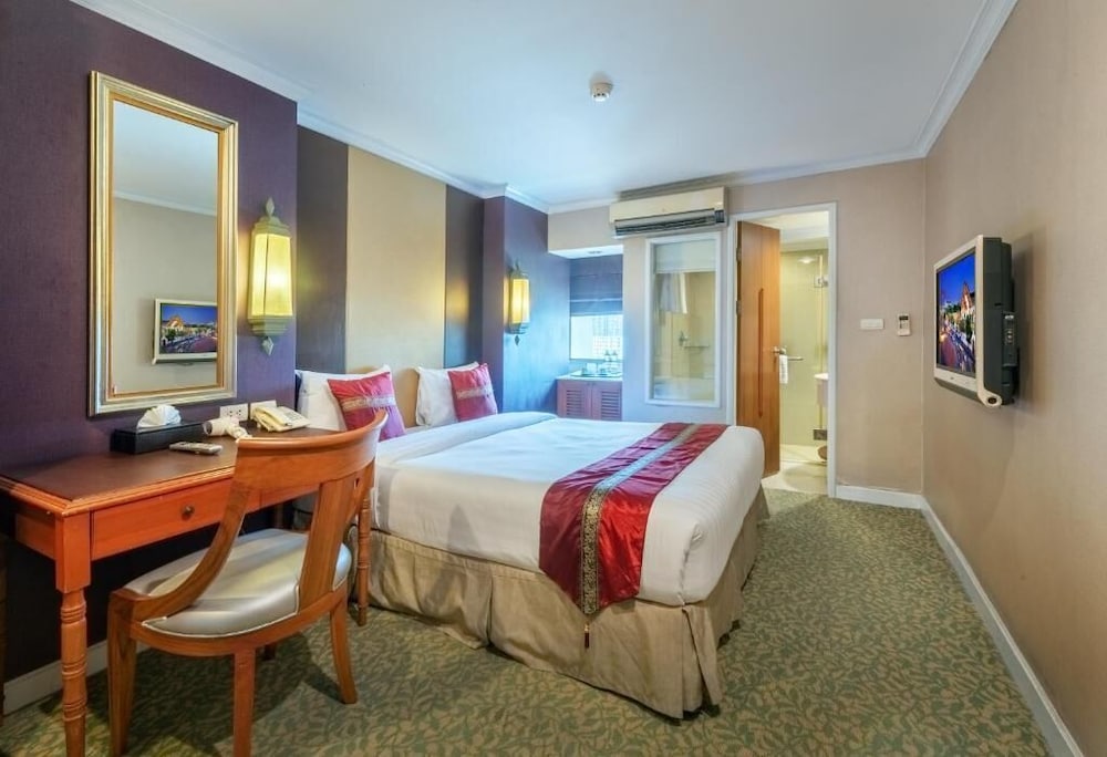 Executive Deluxe Double or Twin Room photo 2