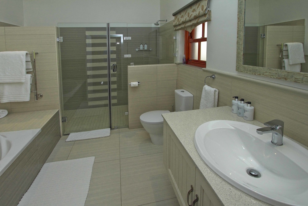 Luxury Double Room, 1 Queen Bed photo 3