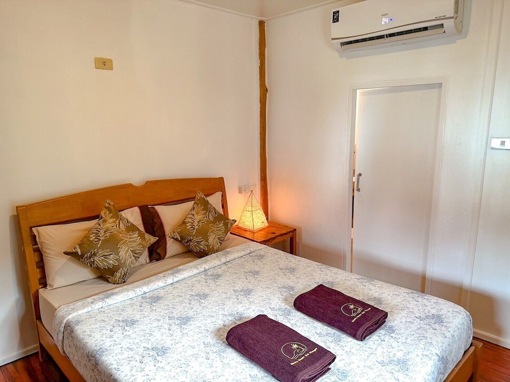 Standard Room (Fan Island Wooden Hut cold water) photo 2