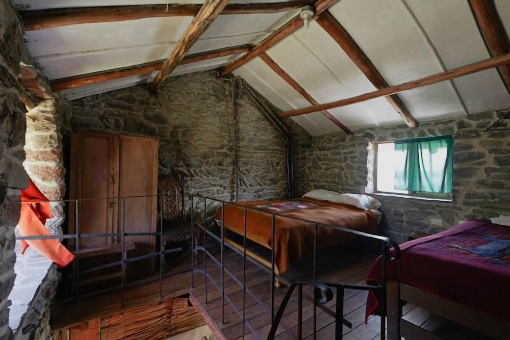 Quadruple Room, Lake View (Titicaca Room - Two Floors) photo 2