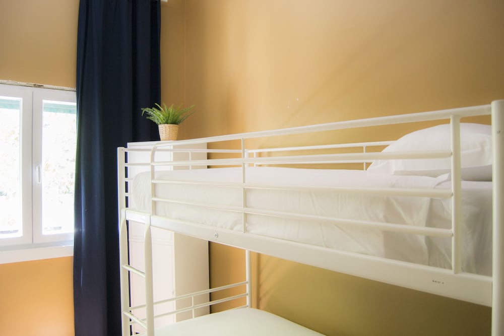 Bed in 4-Bedded Mixed Dormitory photo 1