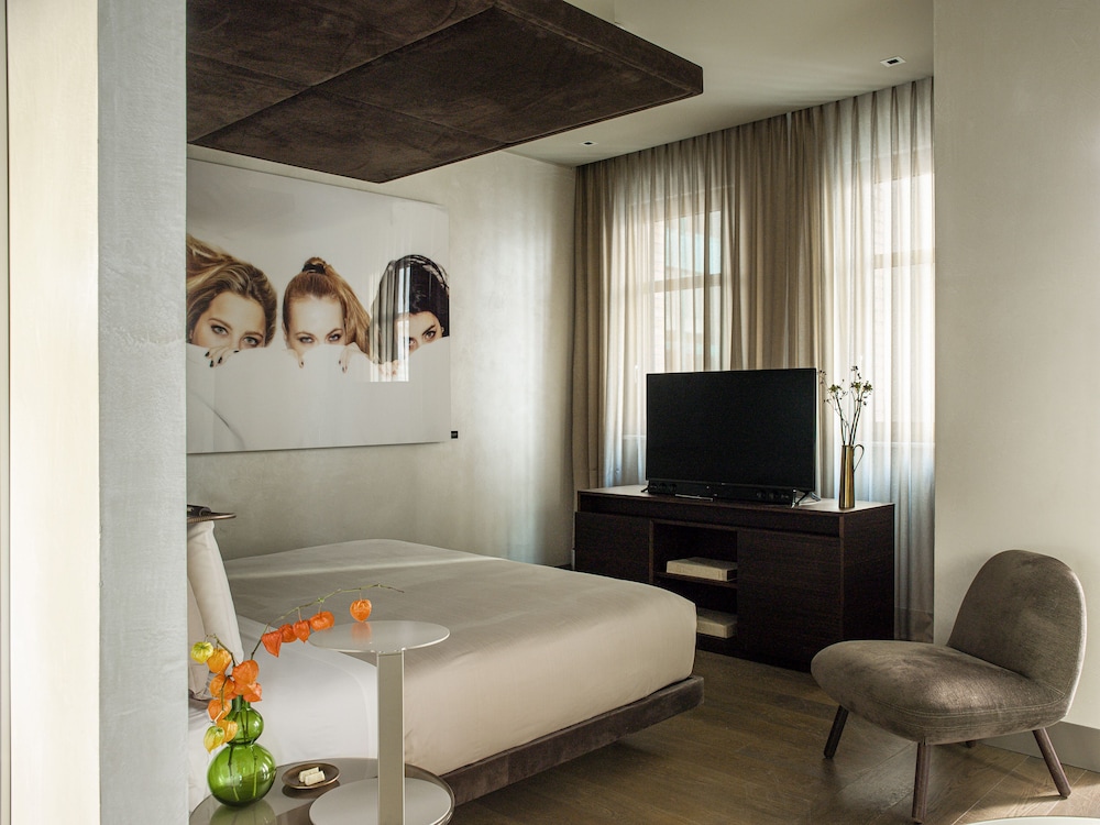 4 Bedrooms Ultimate ME + Suite wit Terrace