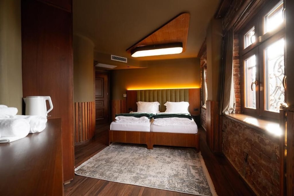 Quadruple Room, City View