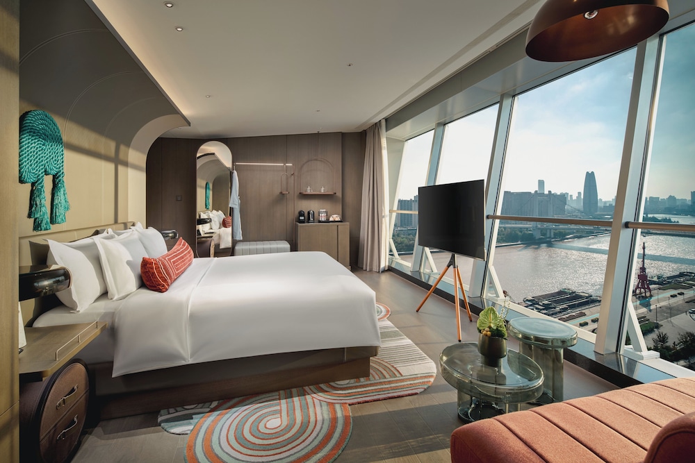 Premium Room, 1 King Bed, River View