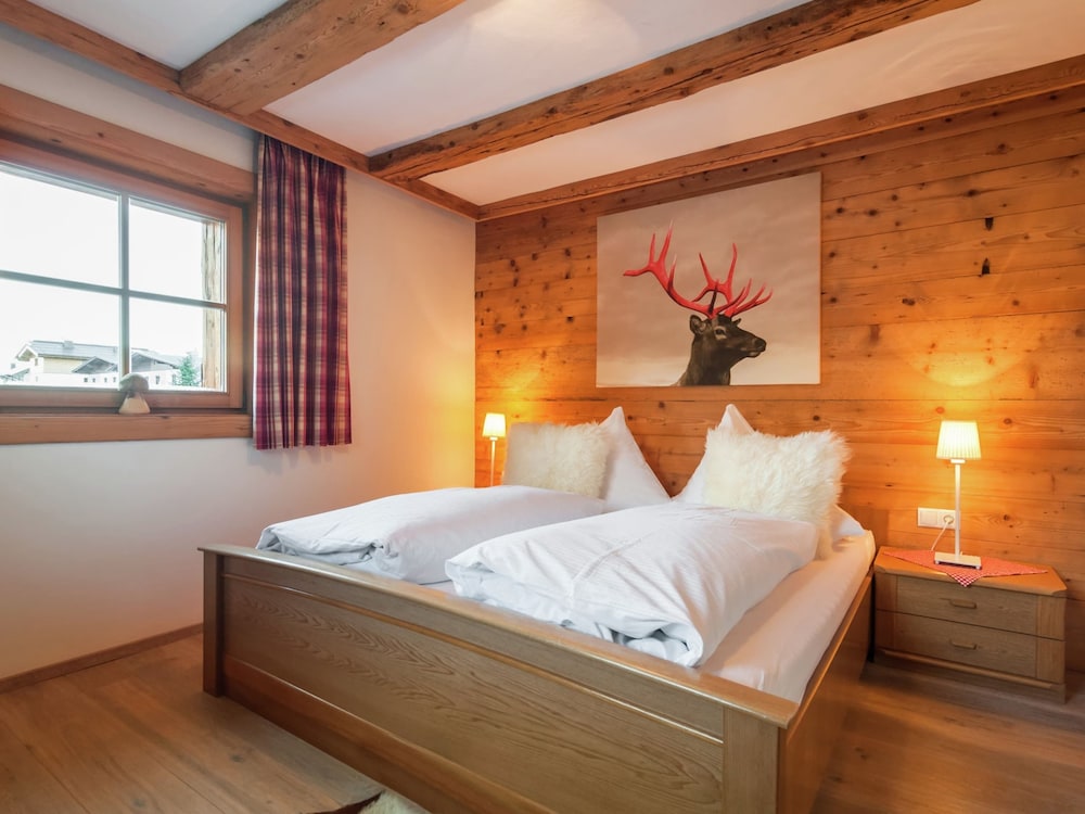 Classic Chalet, 4 Bedrooms