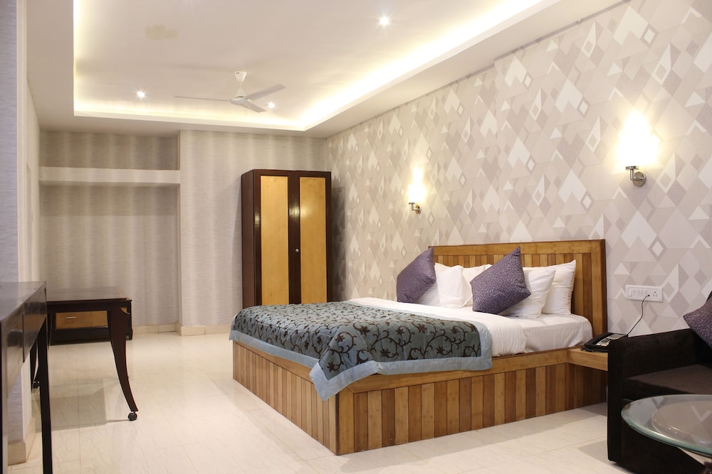 Luxury Double Room, Garden View