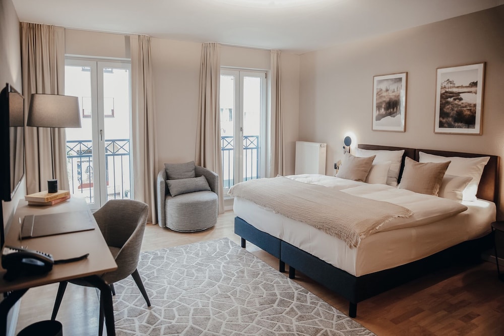 Superior Double Room, City View photo 1