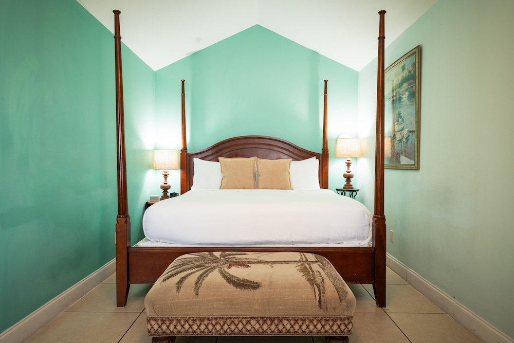 Cottage #104 - Ocean View W/Direct Pool Access - Adults Only photo 2