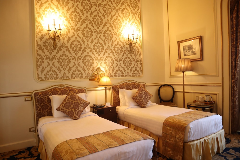 Golden  Deluxe Room Sea Side View - Photo 3