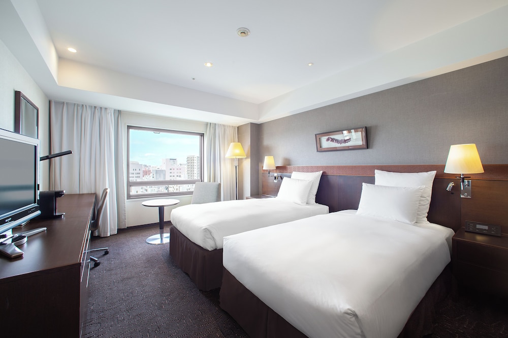Club Superior Twin Room, Non Smoking (2 Single Beds, With Lounge Access)