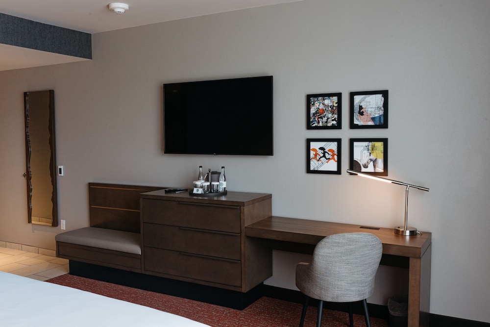 Revel Hotel, Tapestry Collection By Hilton, Photo 5