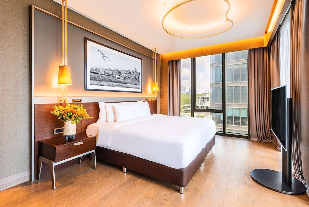Suite, 1 Bedroom, City View with Lounge Access - Photo 4