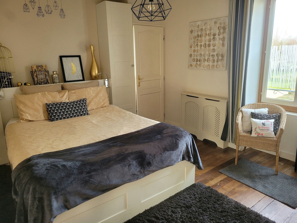 Double Room (Gold) photo 1