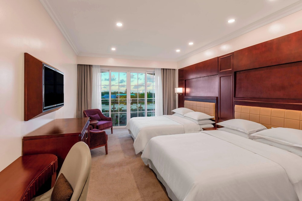 Room, 2 Queen Beds photo 1