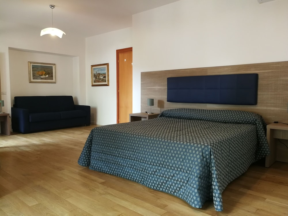 Premium Room, Lake View photo 1