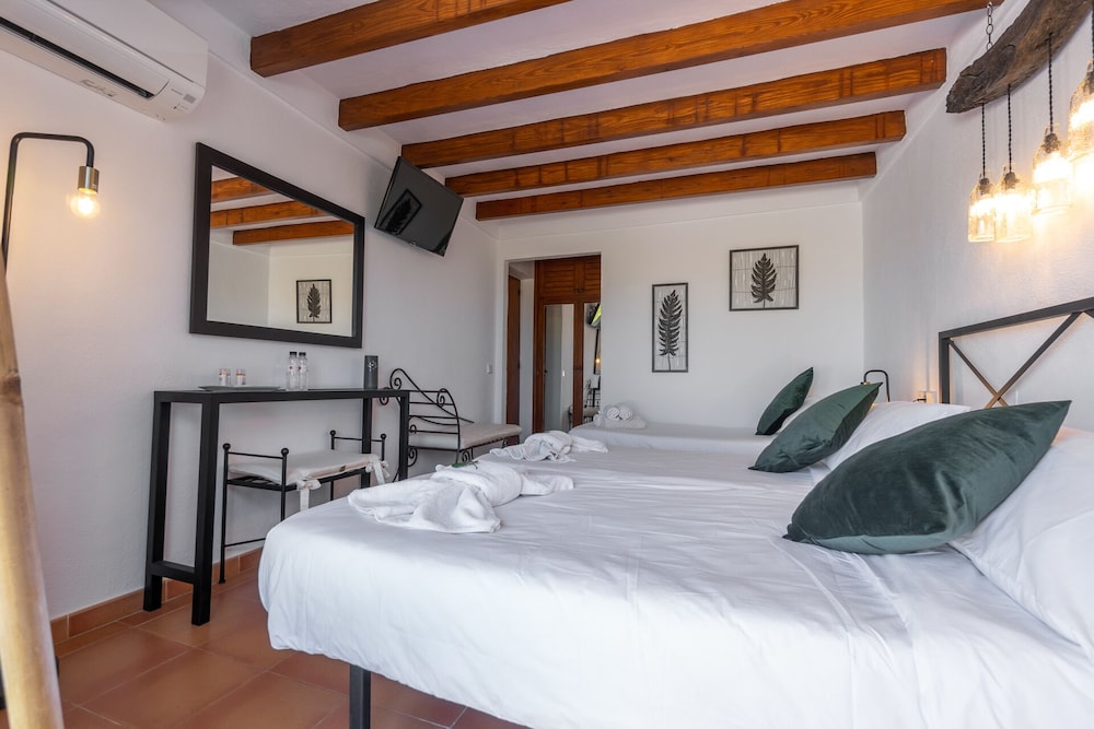 Classic Twin Room, Sea View photo 2