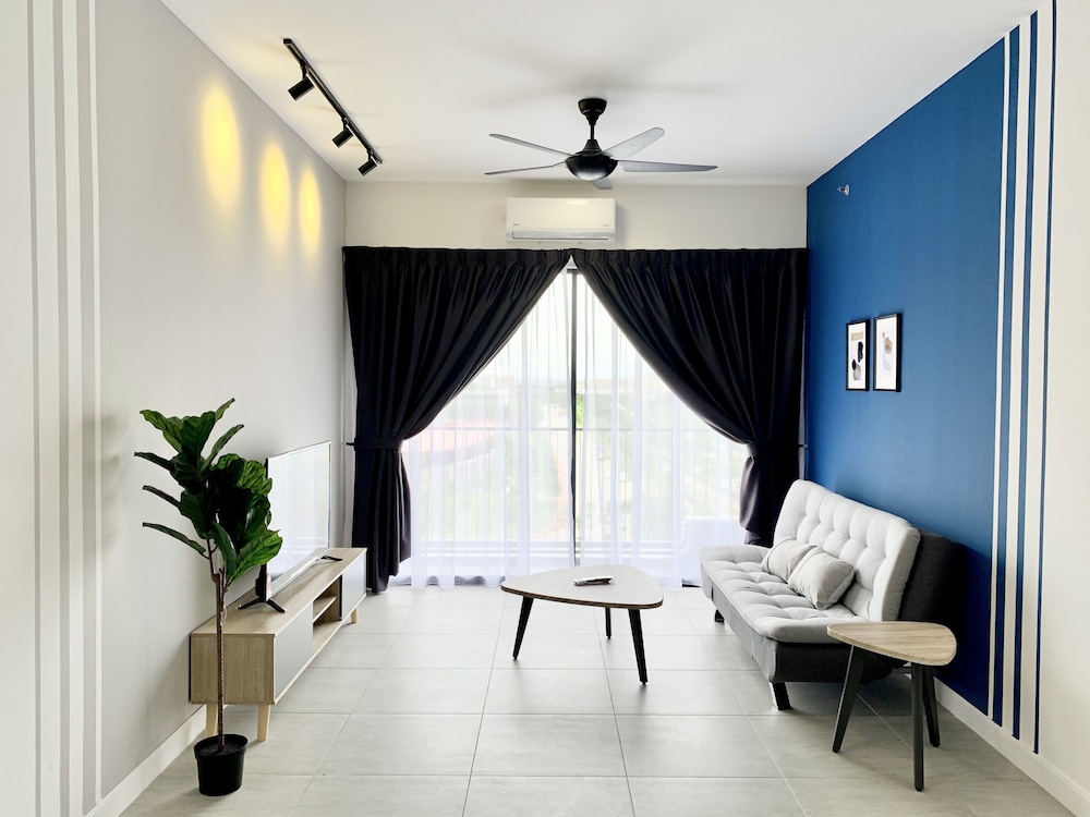 Family Room, 3 Bedrooms