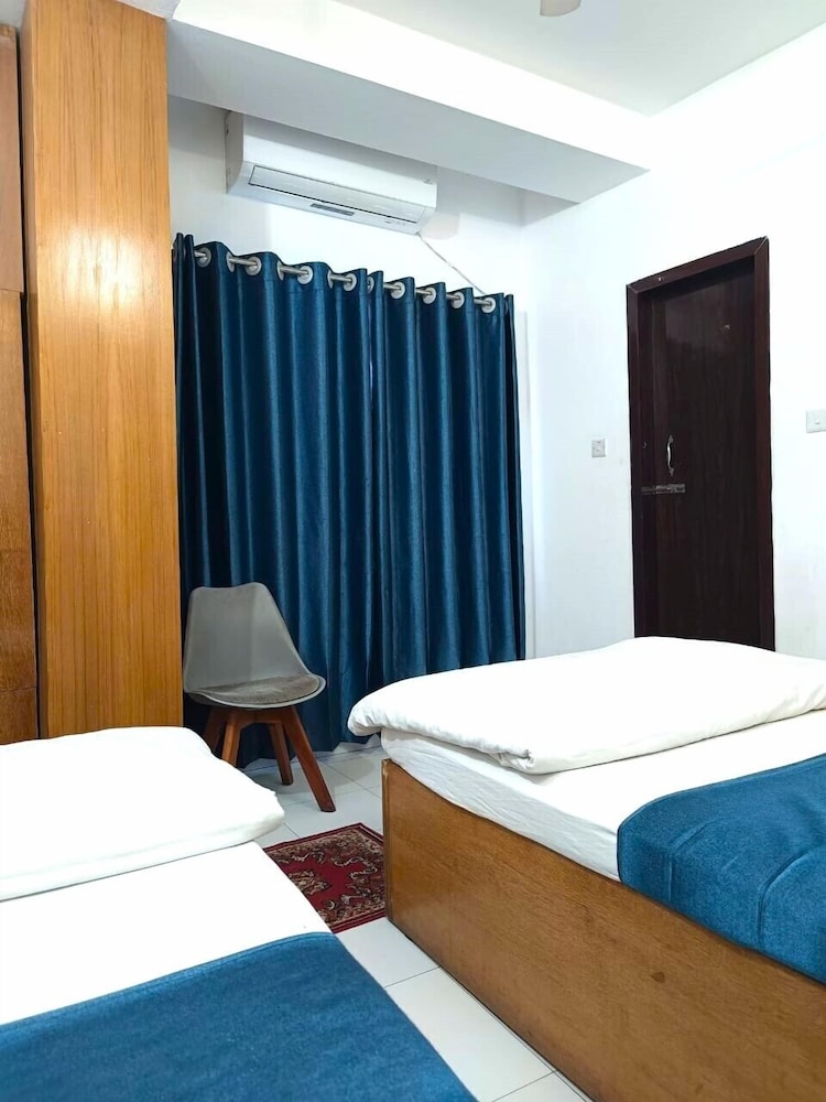 Deluxe Double or Twin Room, City View photo 2