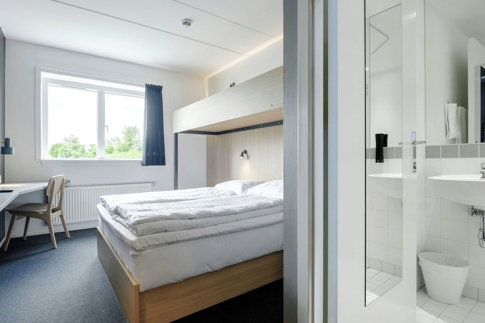 Standard Room, 1 Double Bed - Photo 2