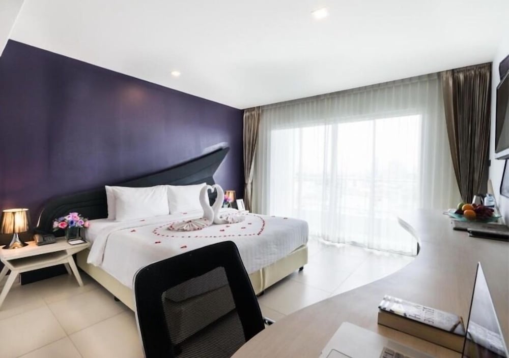 Deluxe Double Room photo 3