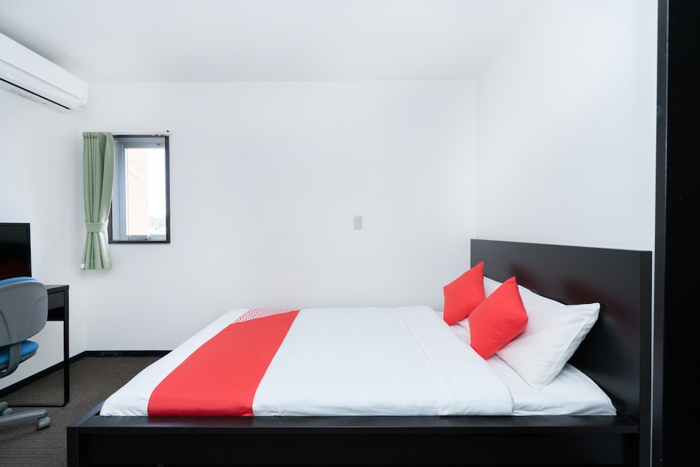 Double Room, Non Smoking - Photo 4