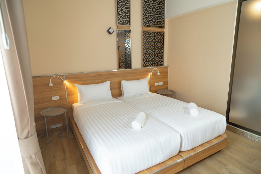 Standard Twin Room - Photo 1