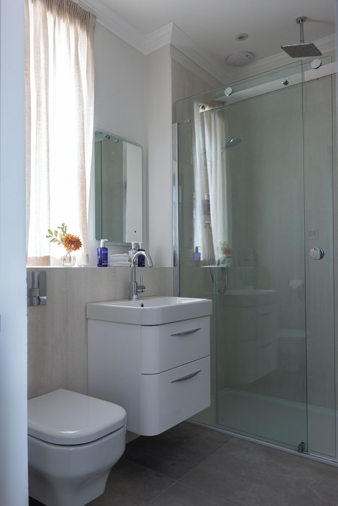 Deluxe Double Room - Photo 5