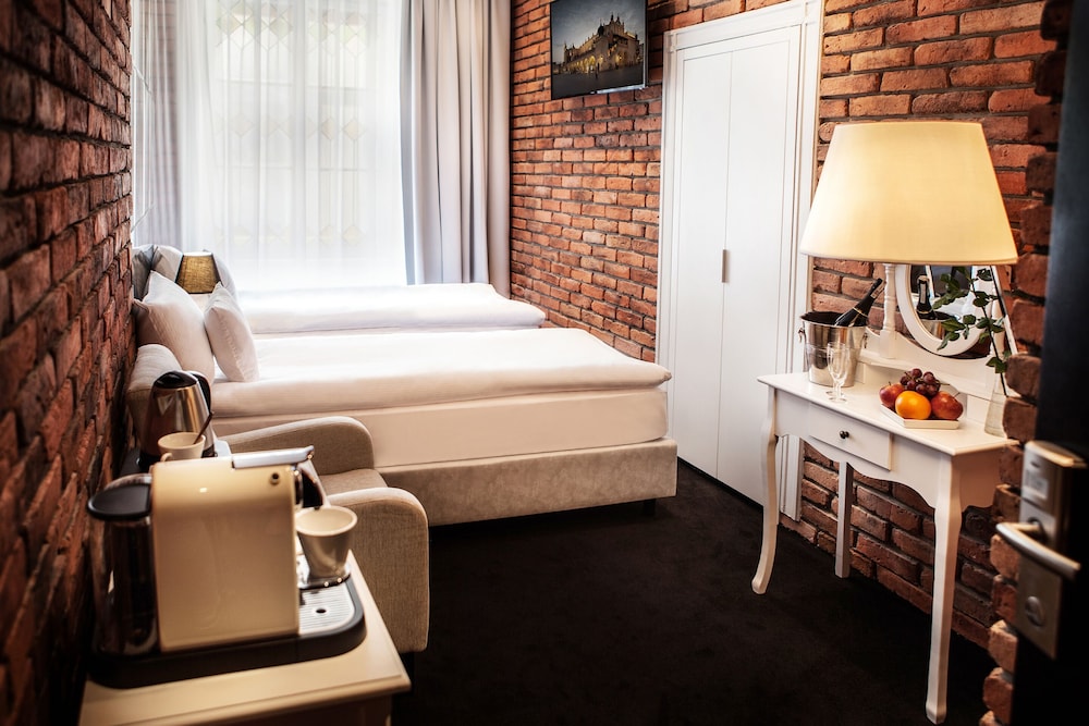 Classic Double or Twin Room photo 3