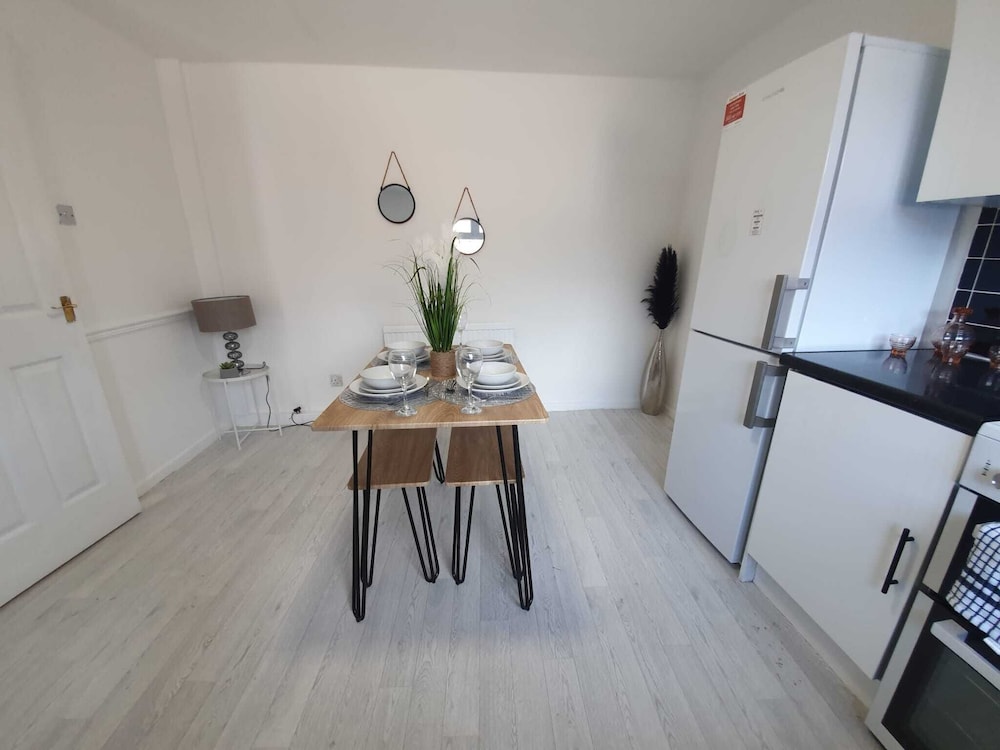 Bv Luxury Spacious 3 Bedroom House At Isaac Close, Photo 32