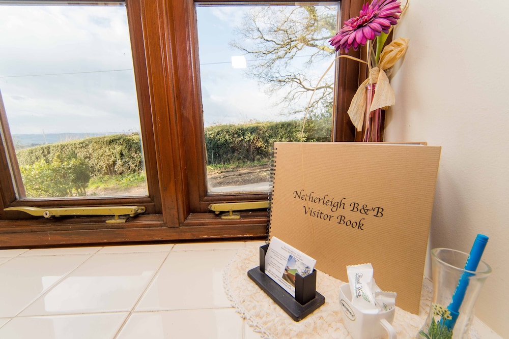 Standard Studio (Detached Annexe Pet Friendly) photo 2
