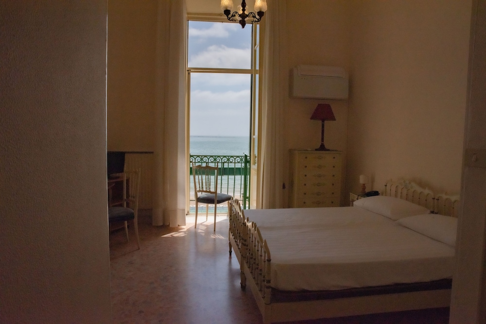Superior Room, Sea View