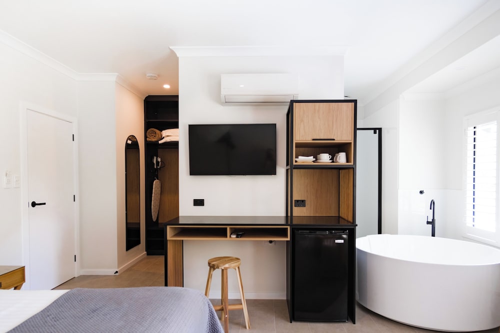 Oasis Suite - Photo 3