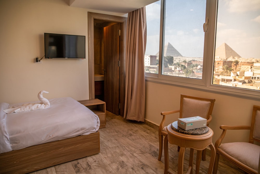 Panoramic Twin Room photo 3