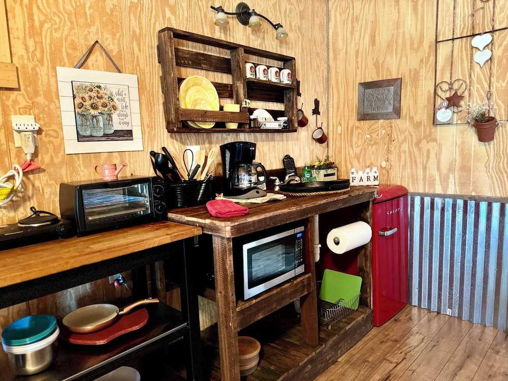 Carriage House photo 2