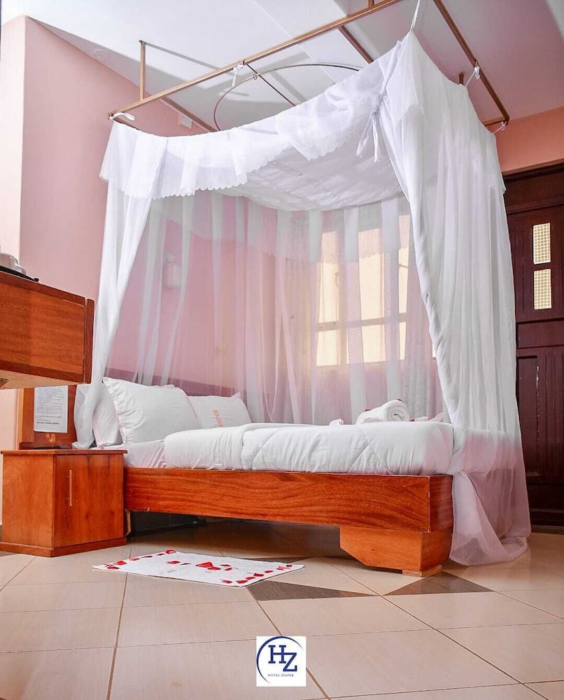 Deluxe Double Room Single Use photo 3