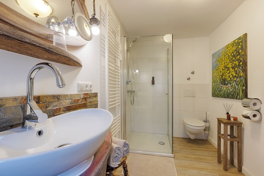 Comfort Studio Suite, 2 Bedrooms, Non Smoking photo 2
